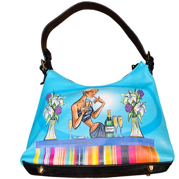 Handbag: girl with champagne and flowers. Waiting for the party to start🥂🍾🌺 - Picture 13 of 16